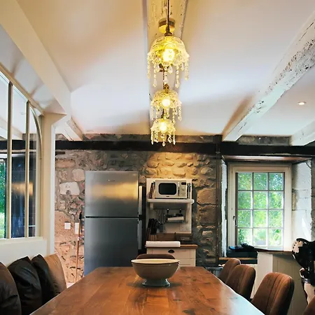 La Maison D'edouard بيت للعطل Lanobre